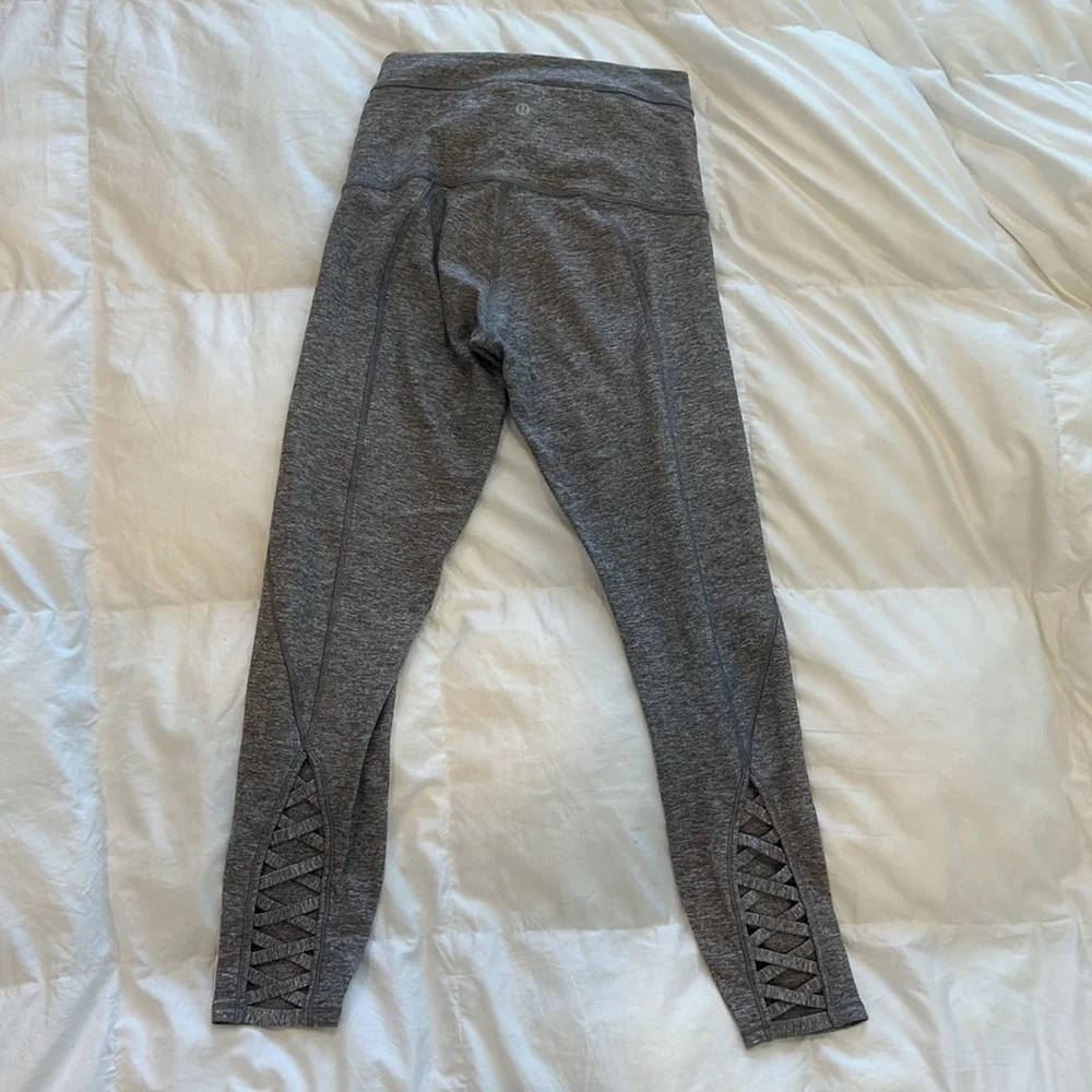 Lululemon Pure Practice legging sz 6 - Picture 2 of 6
